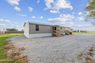 1251 Bordelon Rd, Breaux Bridge, LA 70517