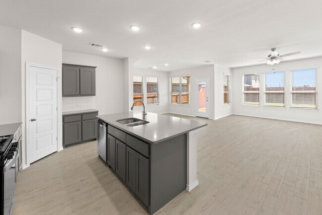 2213 Avatar Way unit 38530595, Aubrey, TX 76227 - photo 7