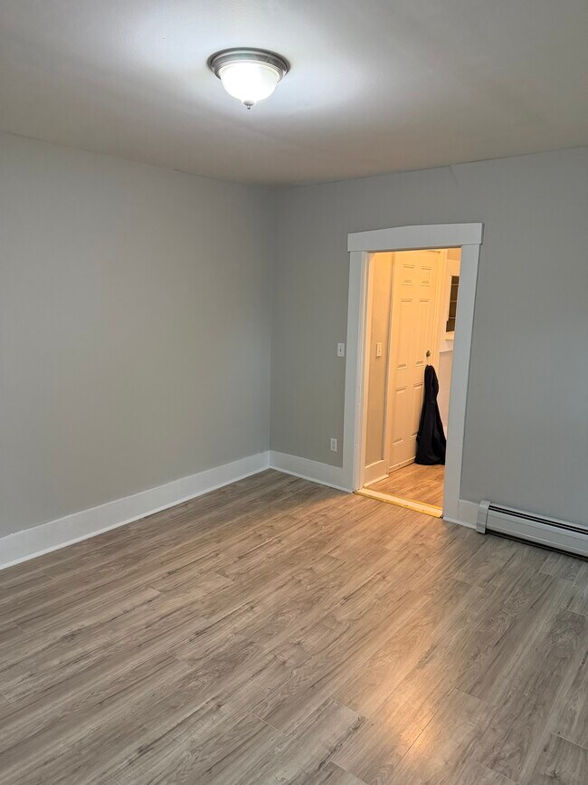 60 Summer St unit . 2, Charlestown, NH 03603 - photo 5