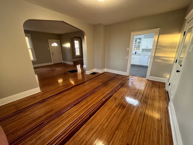 14044 Strawn Rd, Maroa, IL 61756 - photo 6