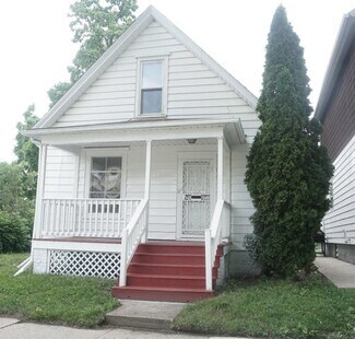 1632 Murray Ave, Racine, WI 53403