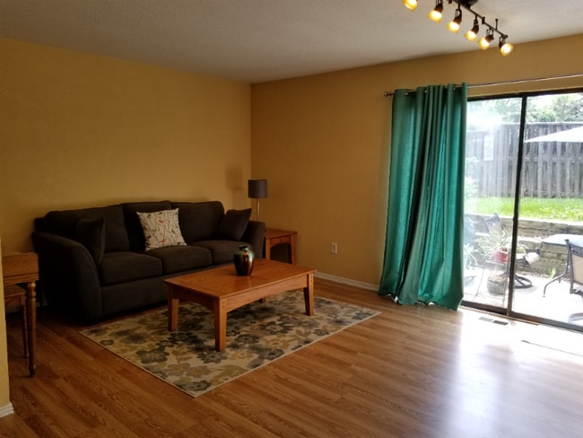 6338 S Emporia Cir, Centennial, CO 80112 - photo 7