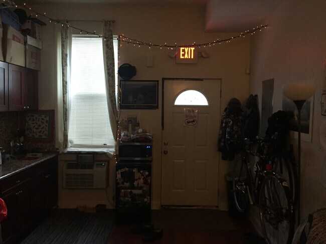 1835 N 19th St unit Studio, Philadelphia, PA 19121 - photo 6