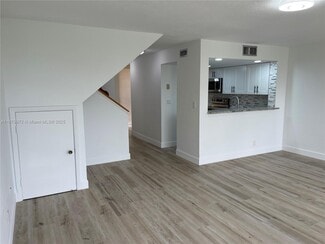 2961 SW 87th Ave Unit 314, Davie, FL 33328