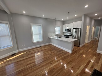 29 Alpine St, Somerville, MA 02144