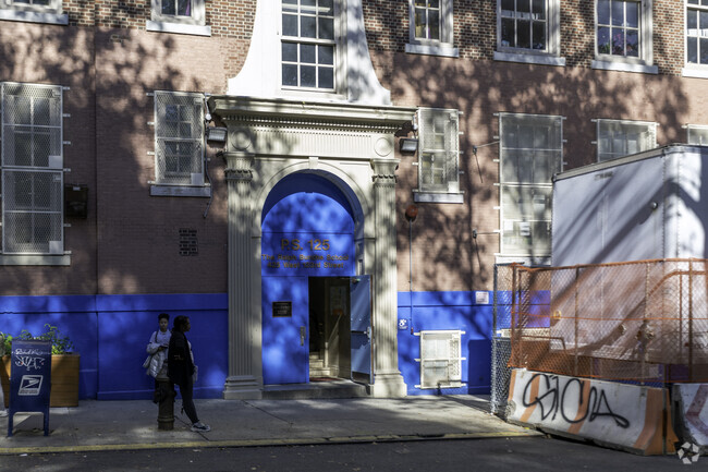KIPP Star Harlem Middle School is a public school in New York, New York.