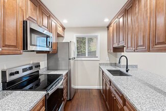 18305 96th Ave NE, Bothell, WA 98011