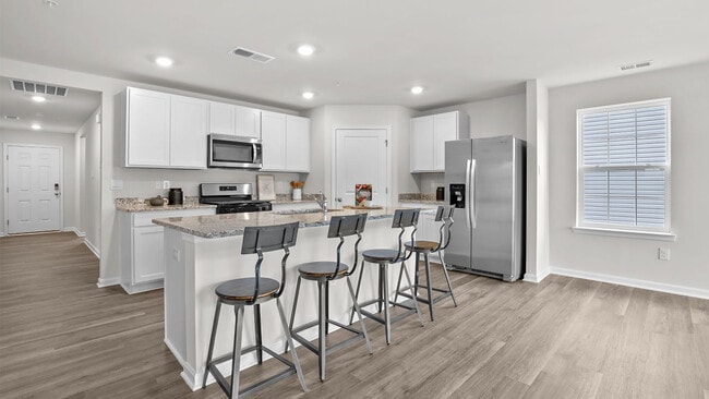 467 Atkinson St, Shenandoah Junction, WV 25442 - photo 5