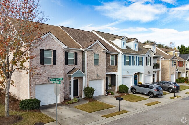 For multifamily options, charming Townhomes line up many neighborhoods of Lake District.