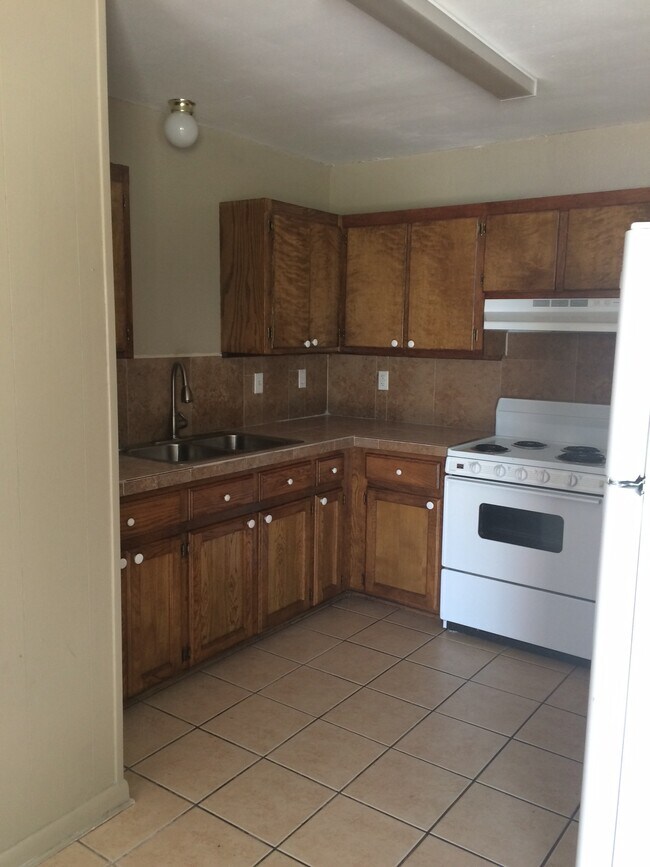 46106 N Coburn Rd unit 1, Hammond, LA 70401 - photo 3