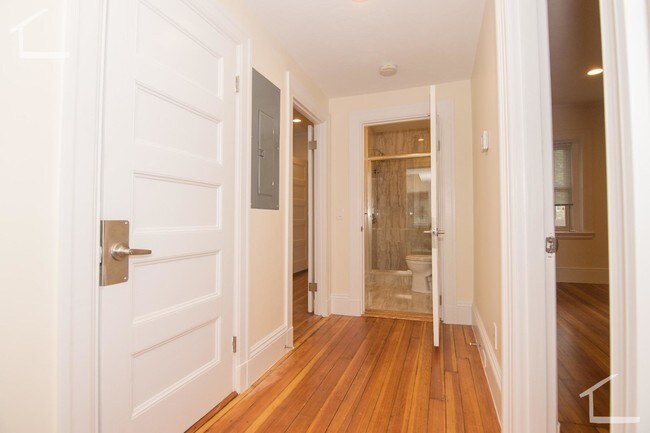 1614 Beacon St unit 2, Brookline, MA 02446 - photo 7