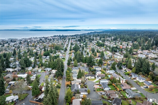 Westgate in Edmonds is close to the Puget Sound to the west and I-5 to the east.