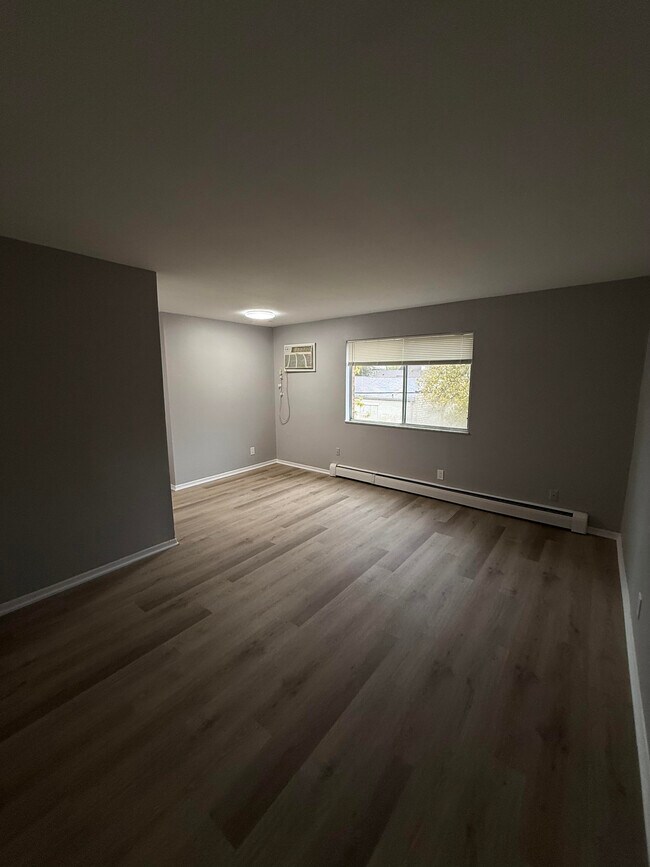 Lincoln Woods Flats, Norwood, OH 45212 - photo 3