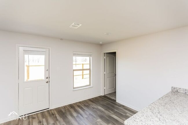 140 Holster Holw Rd, Newark, TX 76071 - photo 7