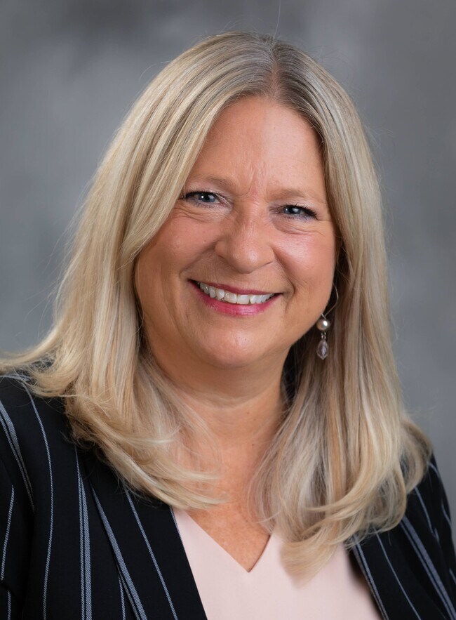 Cindy Kelly