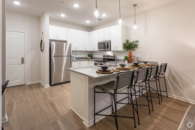 1 BR, 1 BA - A1 - 740 SF