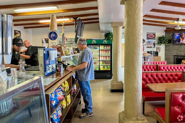 Serving Bear Canyon since 1982, Fortunato's Italian Deli serves tasty, fresh sandwiches.