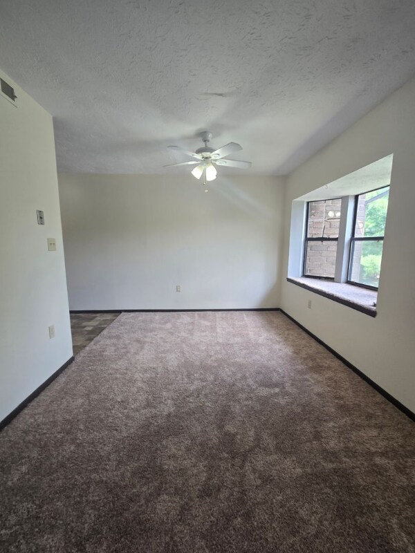 1300 Virginia Ave unit 115, McKeesport, PA 15135 - photo 5