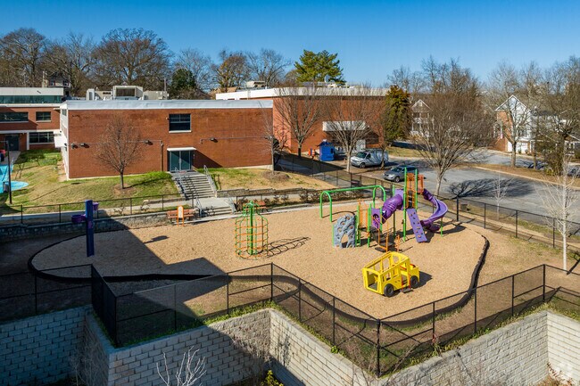 There is a playground at Barack and Michelle Obama Academy.