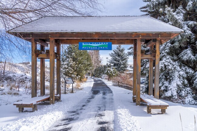 Pullman has lots of outdoor recreation a short drive from the city.
