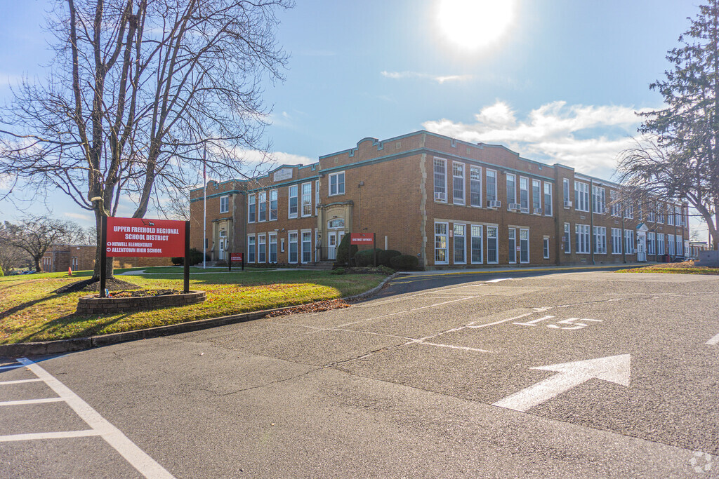 Newell Elementary School serves students in the West Monmouth County community.