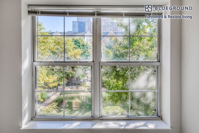 444 Washington Blvd unit FL3-ID672, Jersey City, NJ 07310 - photo 3