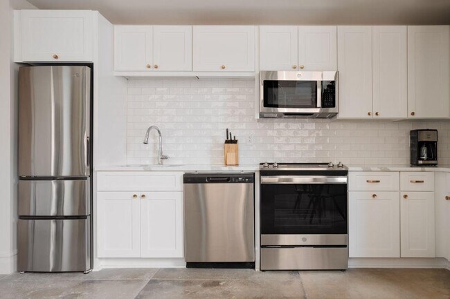 505 E Travis St unit ID1267117P, San Antonio, TX 78205 - photo 7