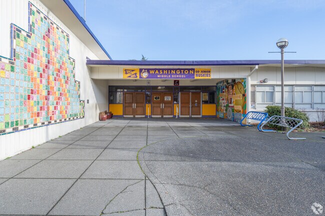 Students in Chinatown-International District attend Washington Middle School.
