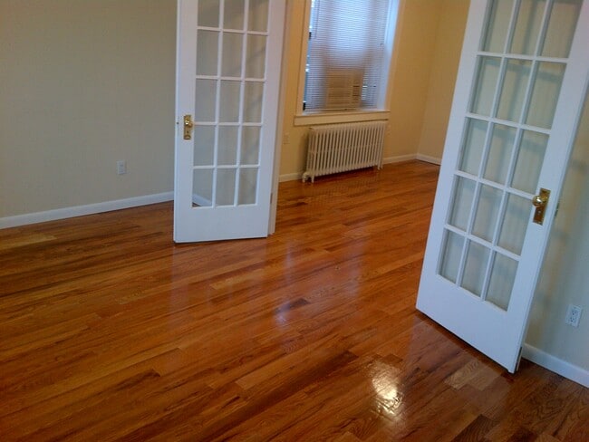1205 Ave Y unit 1 Floor, Brooklyn, NY 11235 - photo 3