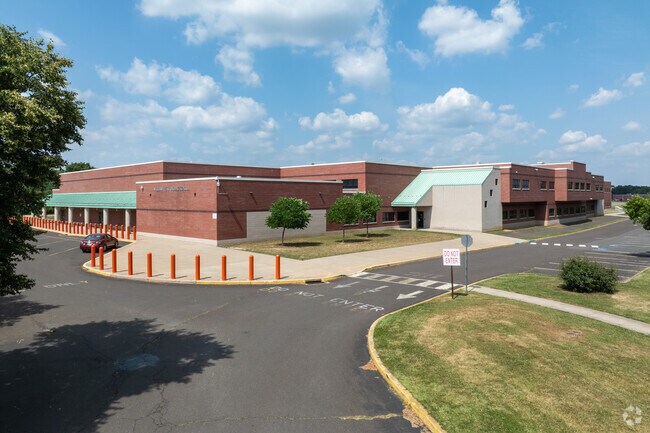 William Penn Middle School has a student-teacher ratio of 11-1.