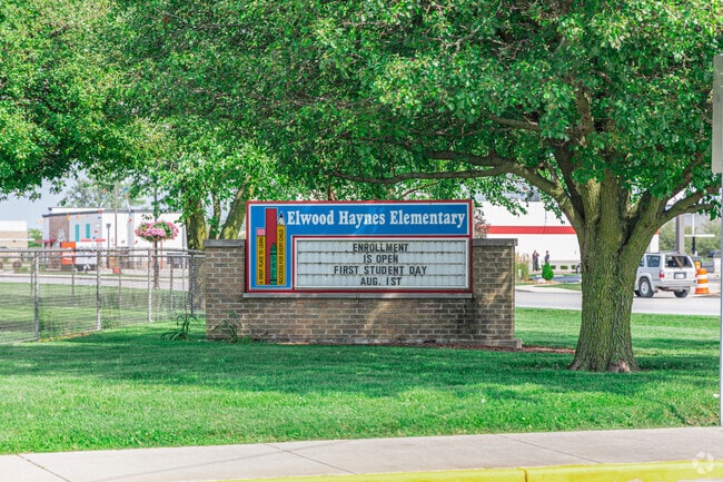 Elwood Haynes Elementary School, Kokomo