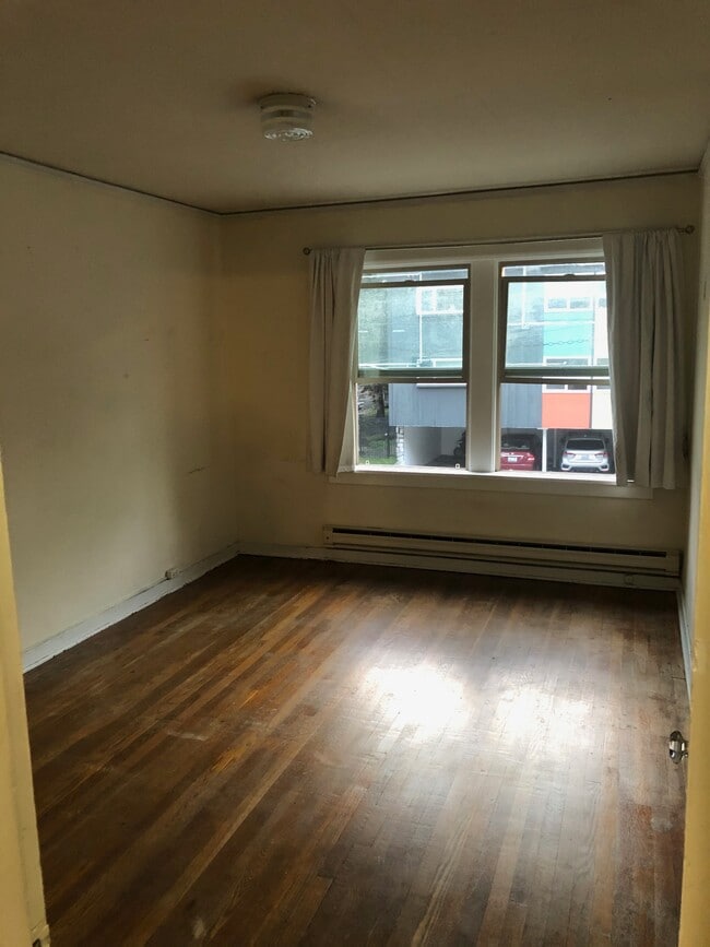 Amherst, Seattle, WA 98102 - photo 5