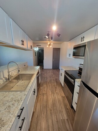 860 E Brown Rd, Mesa, AZ 85203