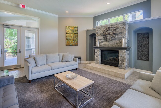 Versant Place Apartments, Brandon, FL 33511 - photo 4