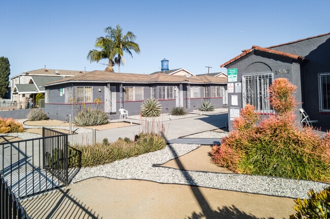Multi-family single-story homes provide housing to smaller families in the Lynwood area.