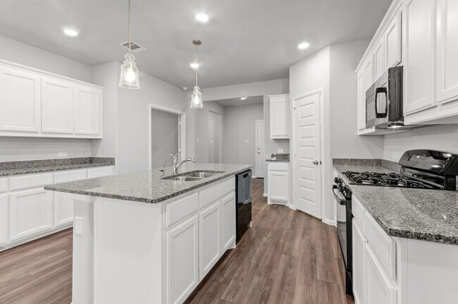 8024 Butterfield Dr unit 37163091, San Antonio, TX 78227 - photo 5