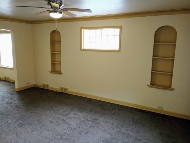 7800 S Yates Blvd unit 2, Chicago, IL 60649 - photo 3