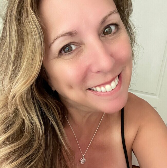 Lorri Esty