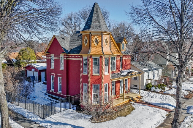 Victorian two-story homes are common in Windom Park.