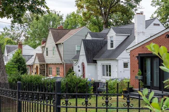 Charming homes nestled among Waverly Hills streets.