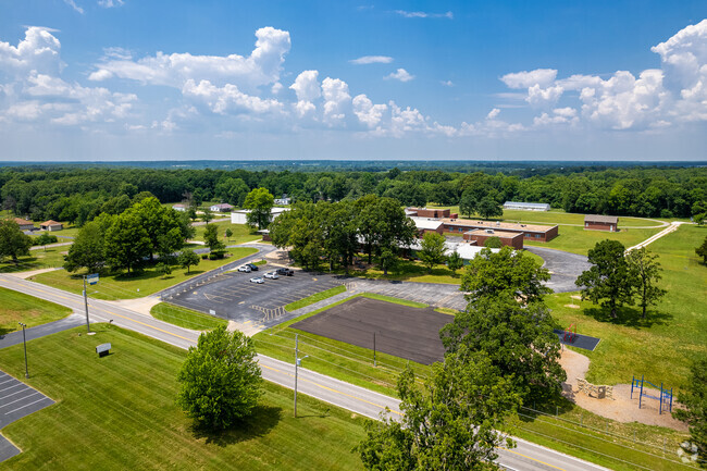 The Pleasant View K-8 campus is located in a rural area in Springfield's north west corner.