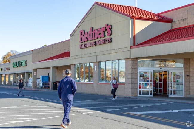 For everyday groceries, residents of South Londonderry can head to  Redner’s Warehouse Markets.