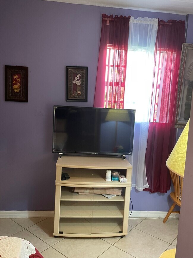 20300 SW 116th Ave unit Studio, Miami, FL 33189 - photo 6