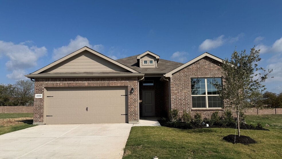 4332 Mill Stream Ln, Crowley, TX 76036 - photo 1