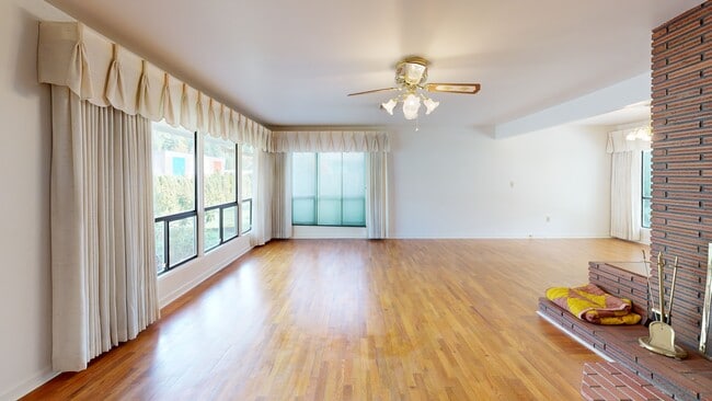 47960 W 1st St, Oakridge, OR 97463 - photo 2