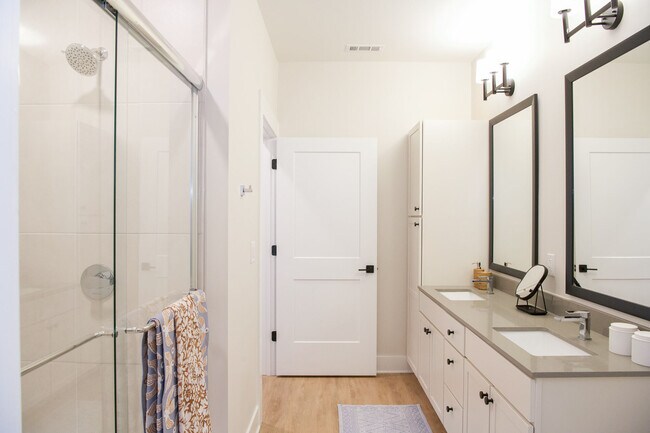 NOVEL University Place by Crescent Communities, Charlotte, NC 28262 - photo 7