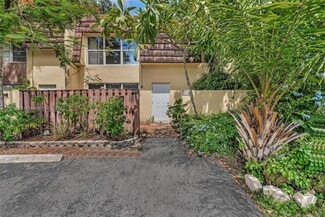 3750 SW 60th Terrace, Davie, FL 33314