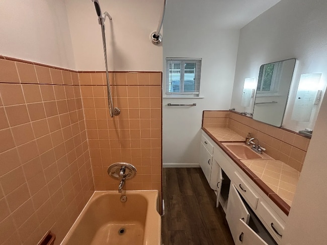 118 W 8th Ave, Escondido, CA 92025 - photo 2