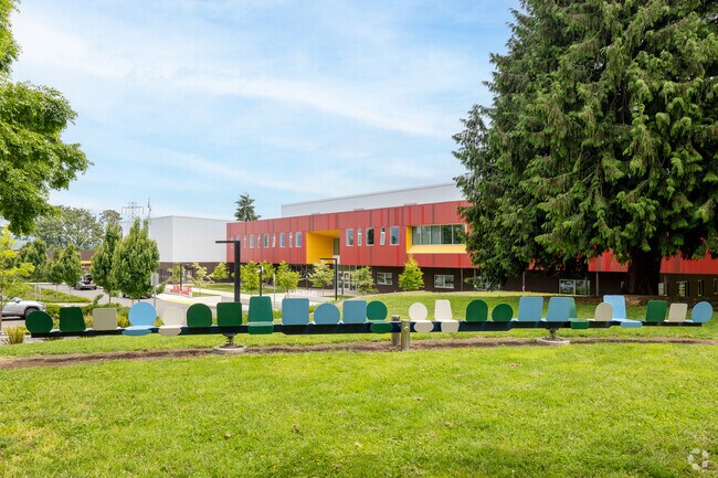 Wing Luke Elementary scores a B- on Niche and serves the local area.