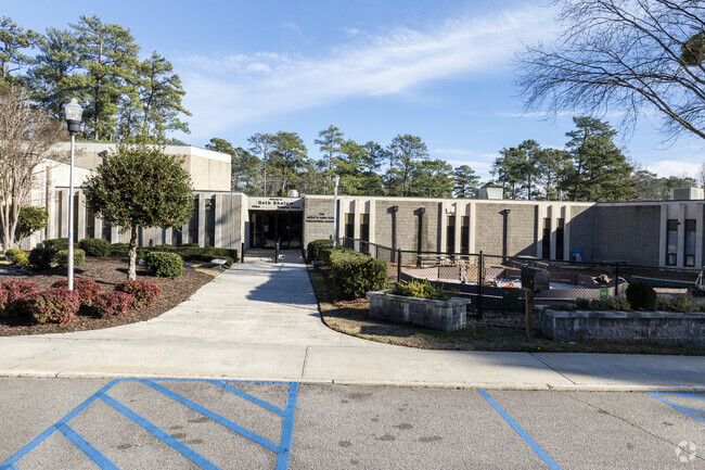Cutler Jewish Day School	offers a great educational experience for young students.
